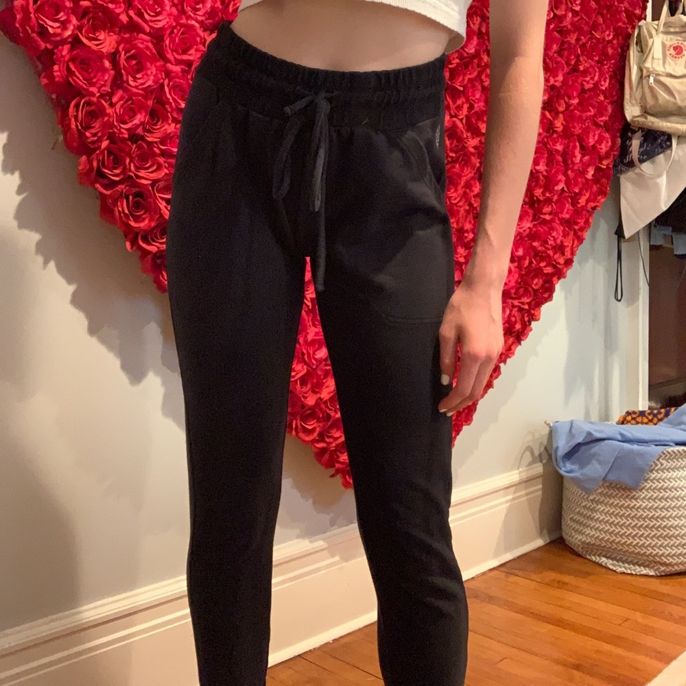 black sweatpants